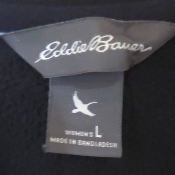 Eddie Bauer - Classic Women's Black 1/4 Zip Long Sleeve Fleece - Picture 4 of 6